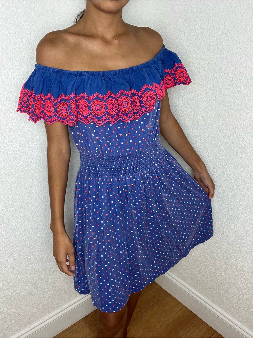Lilly Pulitzer Kalama off the shoulder dress blue Lilly dress size small